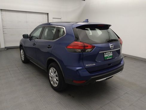Used 2017 Nissan Rogue S AWD/4WD image 5