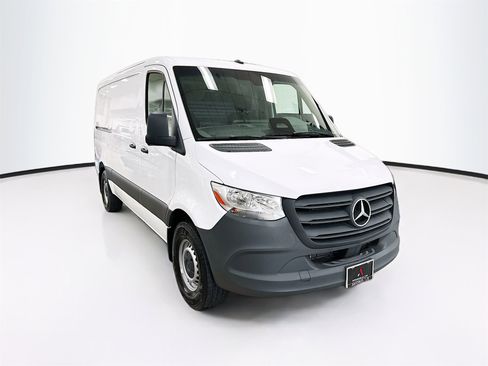 Used 2025 Mercedes-Benz Sprinter 2500 image 1