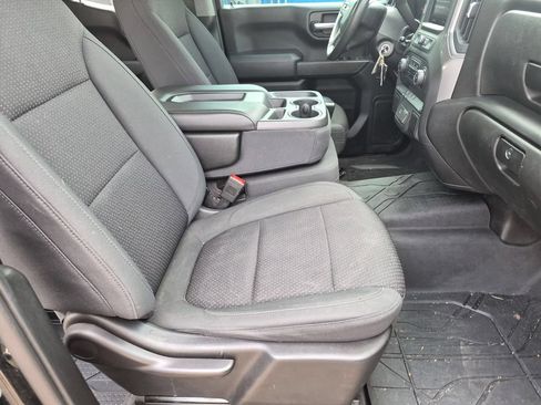 Used 2020 Chevrolet Silverado 1500 Custom w/ Custom Value Package AWD/4WD image 28