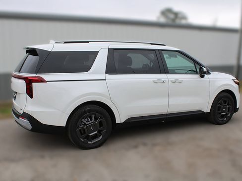 New 2026 Kia Carnival EX FWD image 8