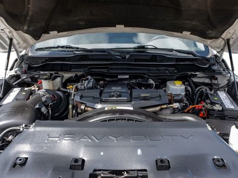 Used 2017 RAM 2500 SLT image 54