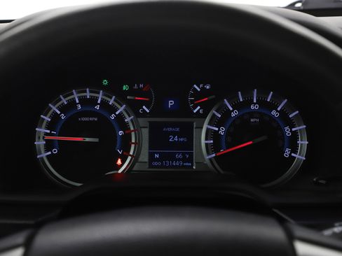 Used 2015 Toyota 4Runner Limited image 25