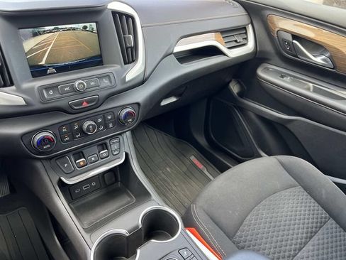Used 2019 GMC Terrain SLE w/ Driver Convenience Package FWD image 28