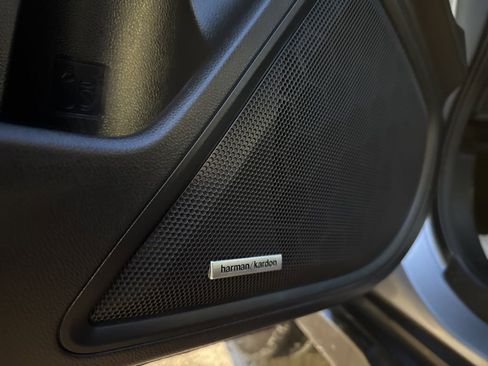 Used 2023 Subaru Outback Limited image 26