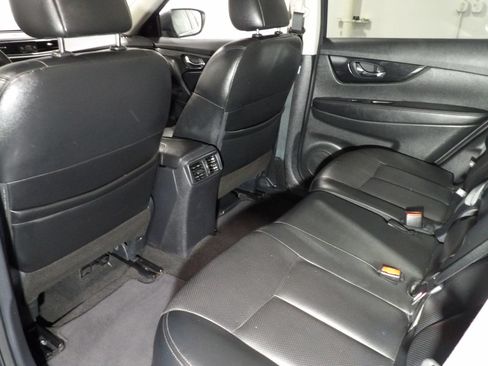Used 2020 Nissan Rogue SL AWD/4WD image 10