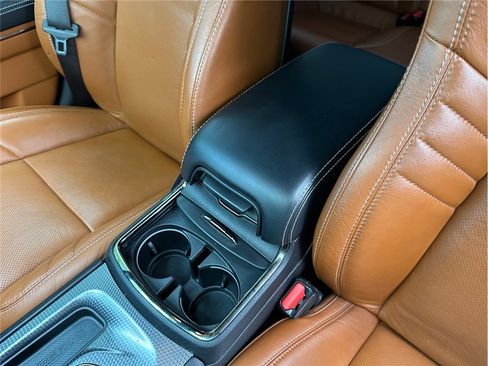 Used 2022 Dodge Charger SRT Hellcat w/ Harman/Kardon Audio Group RWD image 33