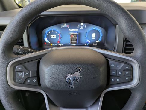 New 2025 Ford Bronco 2-Door AWD/4WD image 34
