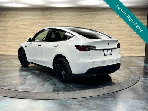 Used 2025 Tesla Model Y Long Range RWD image 12