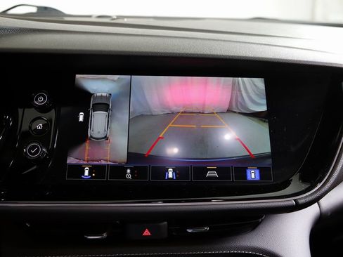 Used 2022 Buick Envision Avenir w/ Technology Package II image 21