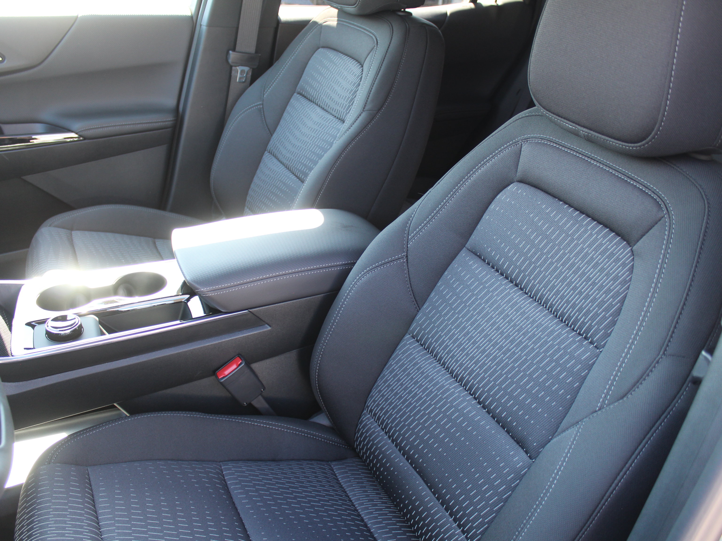 New 2027 Chevrolet Equinox LT AWD/4WD image 11