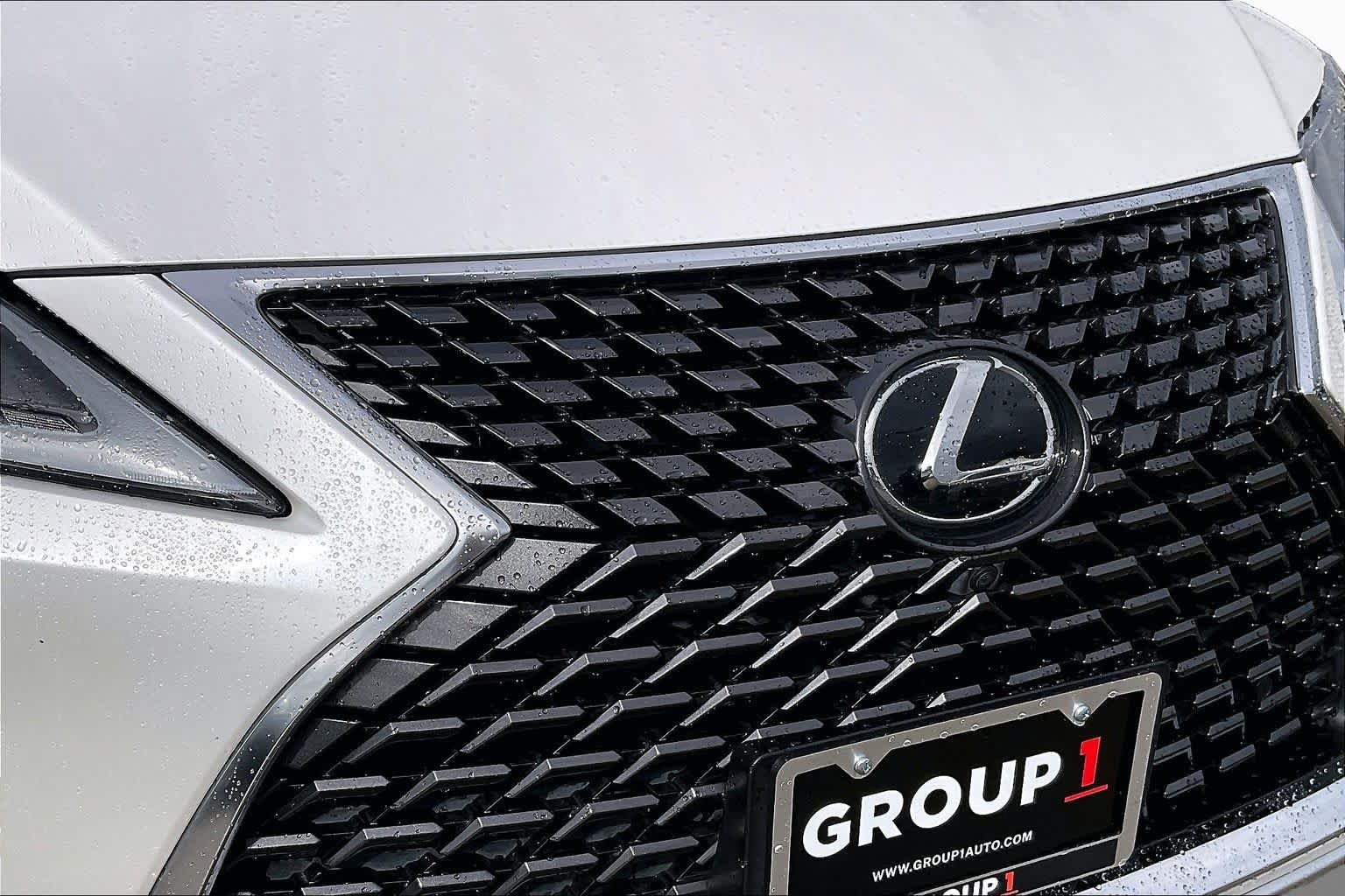 Used 2022 Lexus RX 350L Luxury w/ Accessory Package (Z1) FWD image 26