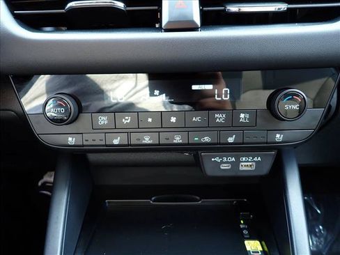 Certified 2026 Subaru Outback Touring XT AWD/4WD image 22