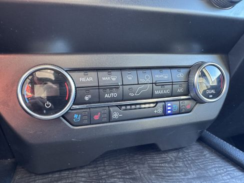 Used 2019 Ford Expedition Limited w/ Equipment Group 302A image 27