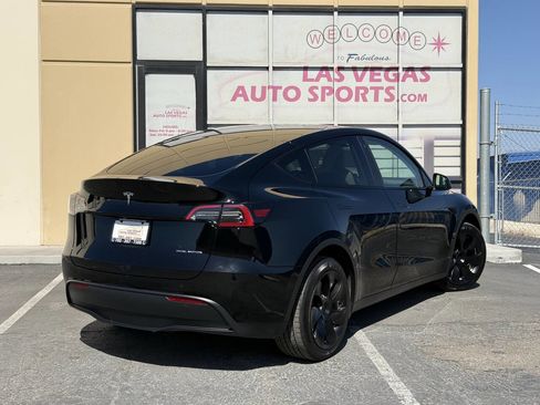 Used 2023 Tesla Model Y Long Range AWD/4WD image 7