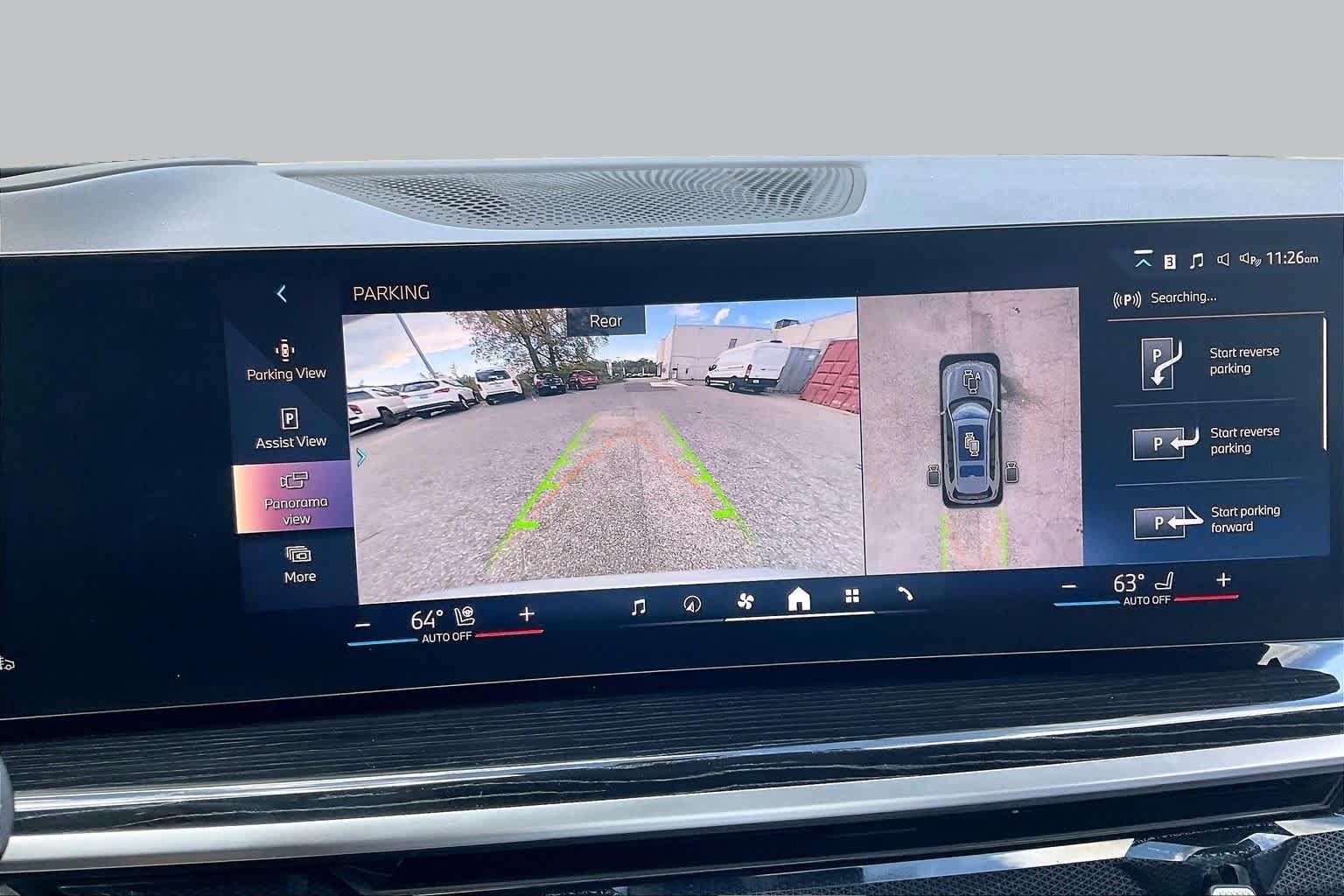 Used 2025 BMW X7 xDrive40i w/ M Sport Package AWD/4WD image 31