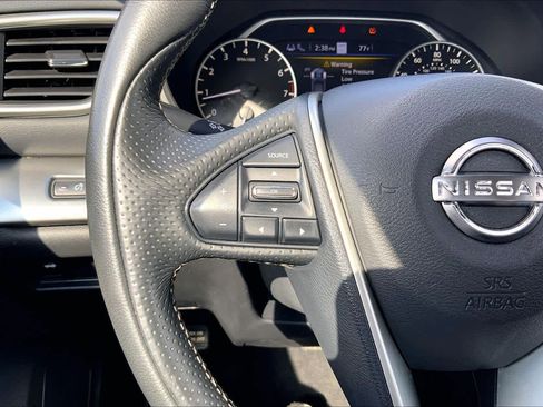 Used 2023 Nissan Maxima SL image 23