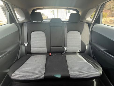 Used 2021 Hyundai Kona SE image 25