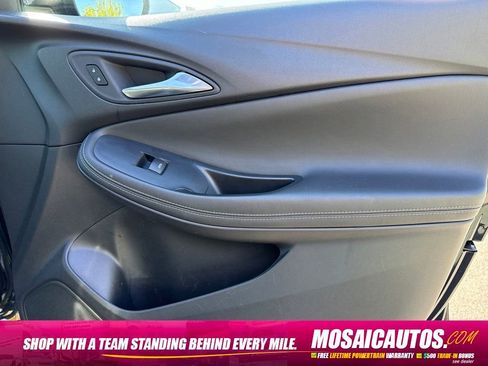Used 2024 Buick Encore GX Sport Touring AWD/4WD image 9