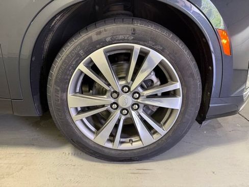 Certified 2021 Cadillac XT6 Premium Luxury AWD/4WD image 33