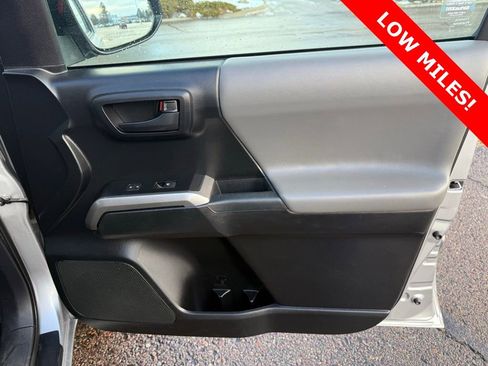 Used 2022 Toyota Tacoma SR5 image 18