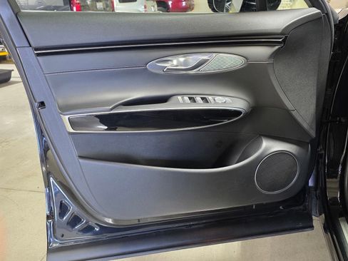 Used 2025 Genesis GV70 2.5T AWD/4WD image 20