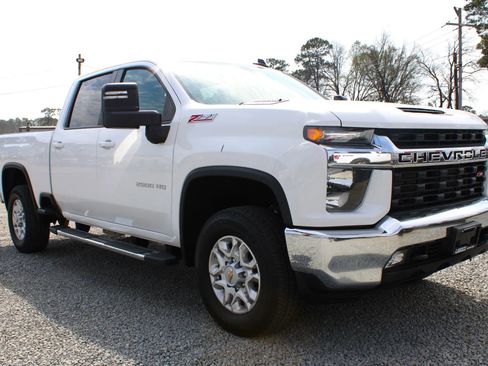 Used 2023 Chevrolet Silverado 2500 LT w/ Convenience Package image 5