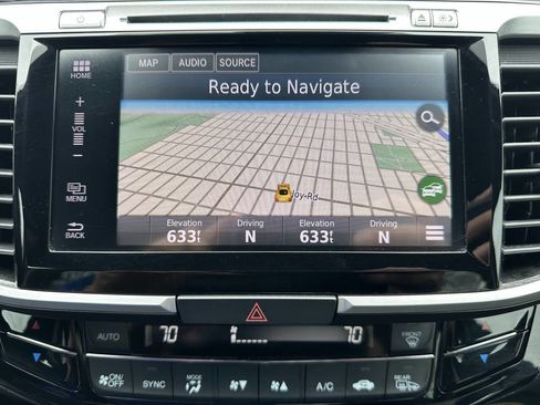 Used 2017 Honda Accord Touring image 25