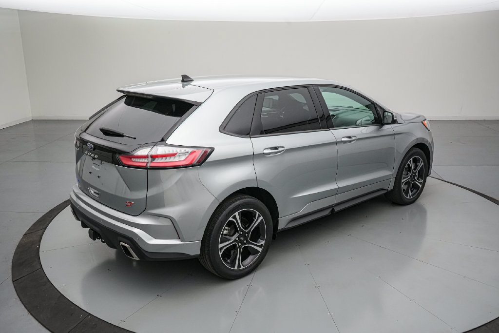 Certified 2023 Ford Edge ST AWD/4WD image 4