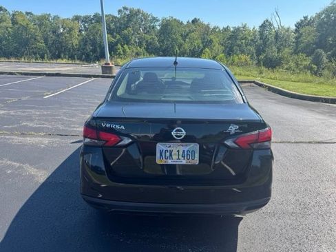 Used 2021 Nissan Versa S FWD image 4