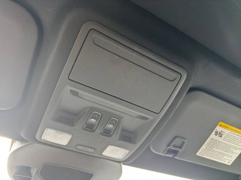 Certified 2025 Ford Escape ST-Line w/ Tech Pack #1 FWD image 40