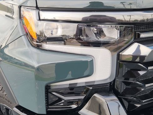 New 2026 Chevrolet Silverado 1500 ZR2 w/ Dark Appearance Package image 10