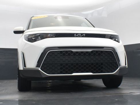 Used 2023 Kia Soul LX w/ LX Technology Package image 29