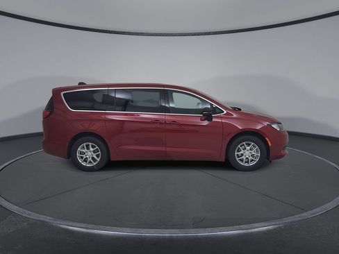 New 2027 Chrysler Pacifica LX FWD image 17