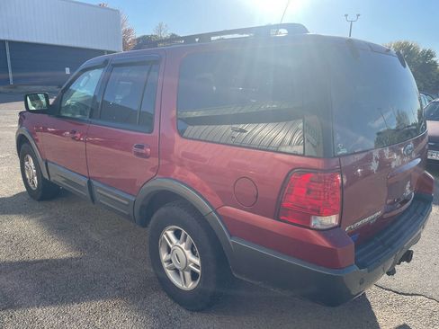Used 2005 Ford Expedition XLT image 5