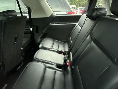 Used 2025 Ford Expedition Max Platinum AWD/4WD image 11