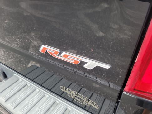 Used 2019 Chevrolet Silverado 1500 RST AWD/4WD image 8