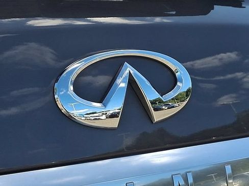 Used 2019 INFINITI QX80 Limited w/ All-Season Package AWD/4WD image 32