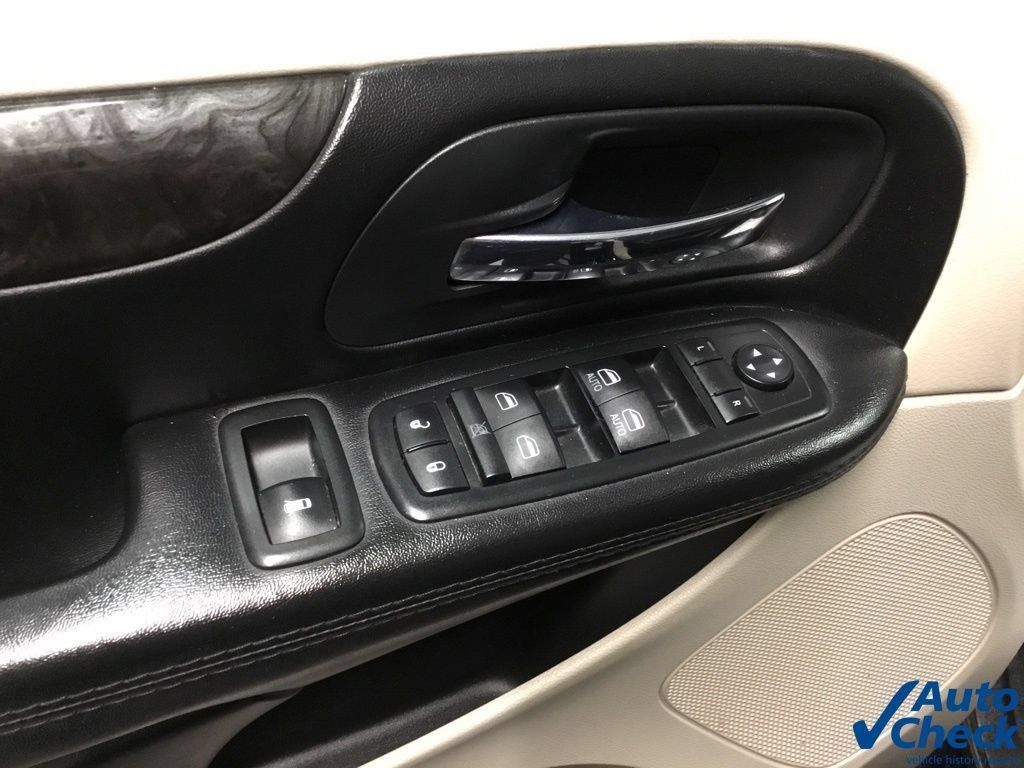 Used 2015 Dodge Grand Caravan SE w/ Quick Order Package 29E SE FWD image 19