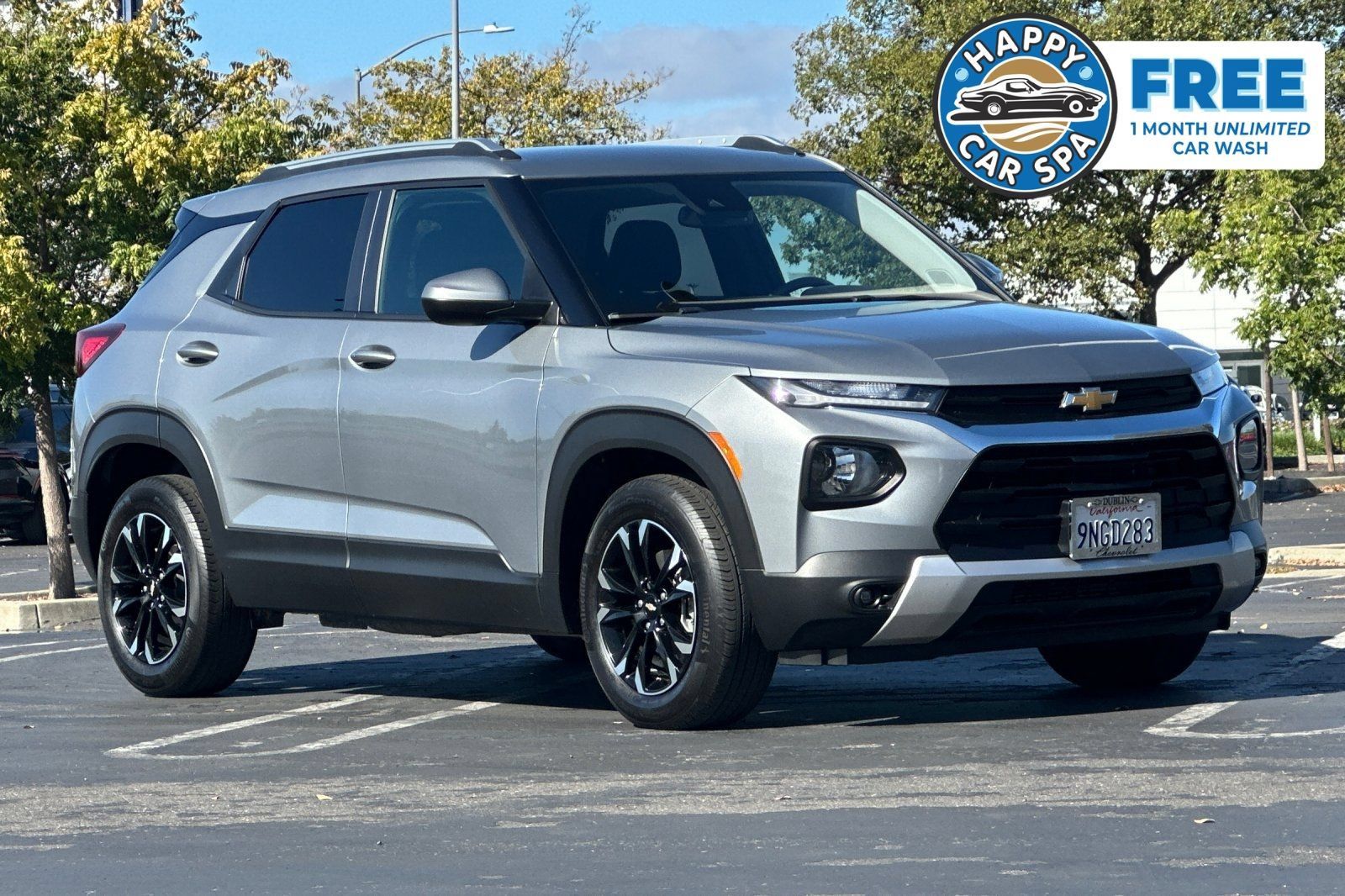 Used 2023 Chevrolet TrailBlazer LT w/ Convenience Package FWD image 1