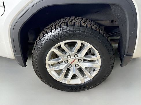 Used 2021 GMC Sierra 1500 SLT image 30