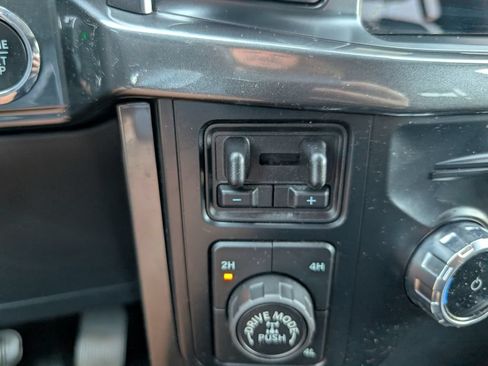 Used 2022 Ford F150 XLT w/ Equipment Group 302A High AWD/4WD image 19