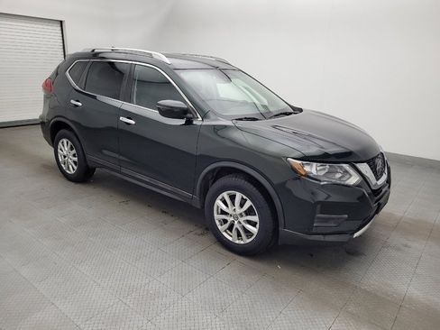Used 2019 Nissan Rogue SV image 11