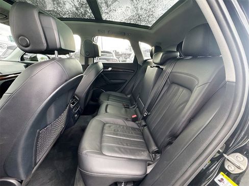 Used 2018 Audi Q5 2.0T Premium w/ Convenience Package image 24