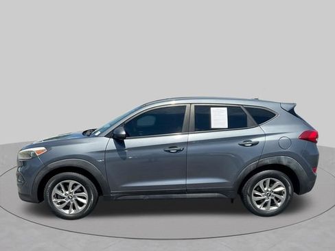 Used 2017 Hyundai Tucson SE FWD image 6