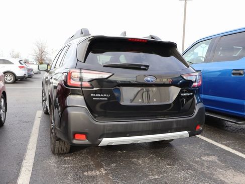 Used 2023 Subaru Outback Limited image 14