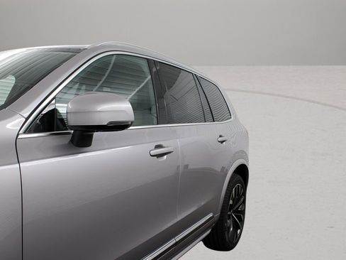 New 2026 Volvo XC90 B6 Plus w/ Protection Package Premier image 31