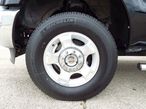 Used 2016 Ford F250 XLT w/ XLT Value Package AWD/4WD image 9