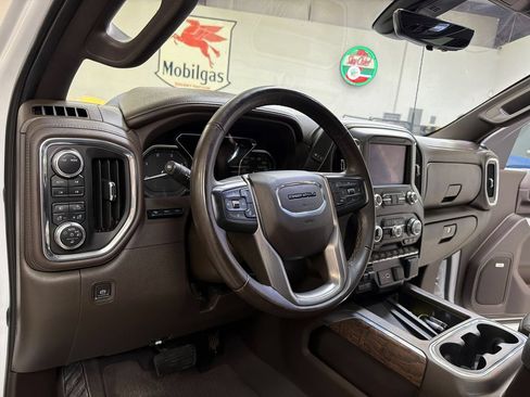 Used 2023 GMC Sierra 3500 Denali w/ Technology Package AWD/4WD image 26