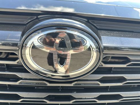 Used 2024 Toyota RAV4 XLE FWD image 26
