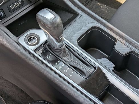 Used 2025 Nissan Sentra SV FWD image 20